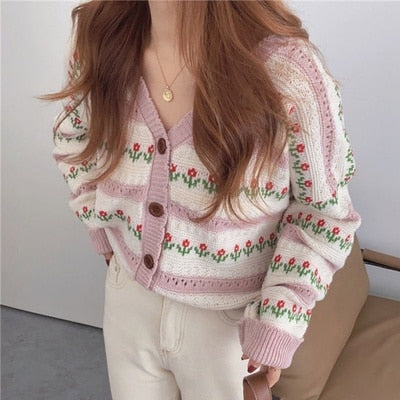 Wenkouban Vintage Embroidery Floral Cardigan Women V Neck Loose Sweater Female All-Match Student Casual Oversized Cardigans Soft Knitwear