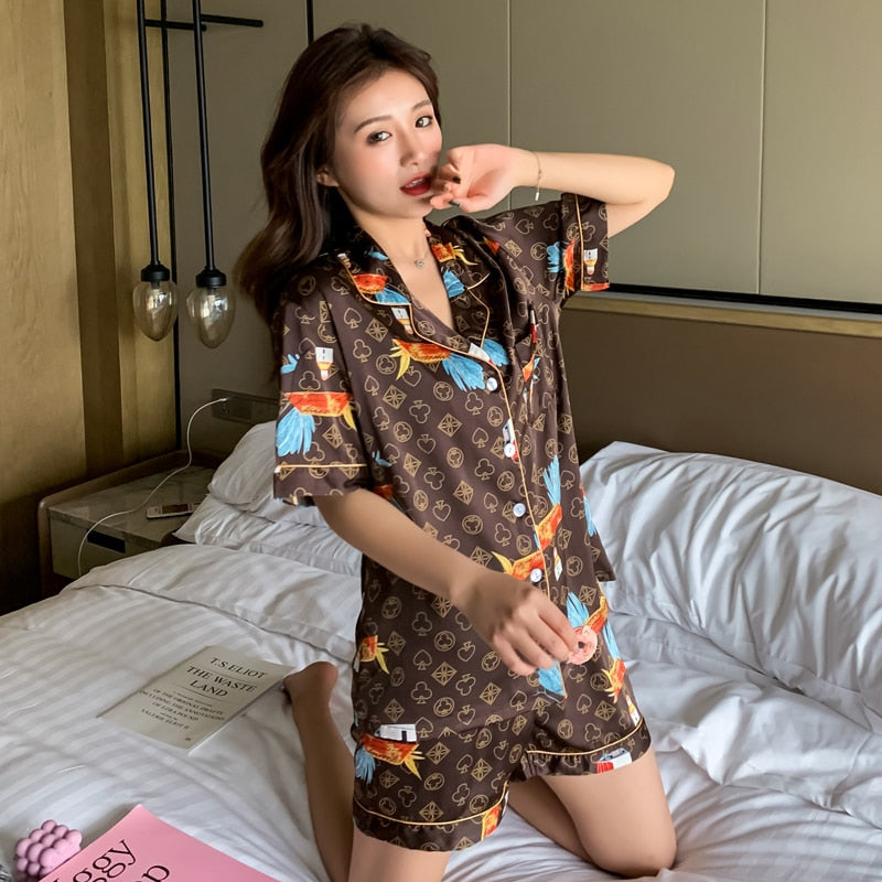 Wenkouban 2021 Spring Women's Pajamas Set Luxury Style Letter and Stripes Print Sleepwear Silk Like Couple Home Clothes Nightwear for Men