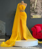 Charming Yellow One Shoulder Mermaid Evening Dresses   Sleeveless Side Split Crystals Women Pageant Dressing   Gowns 2022 mh225