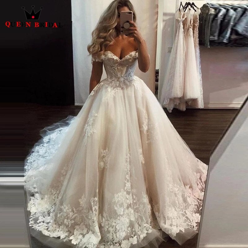 Custom Made Wedding Dress 2022 Ball Gown Sweetheart Lace Appliques Flowers Luxury Formal Bride Dress KW24 mh114
