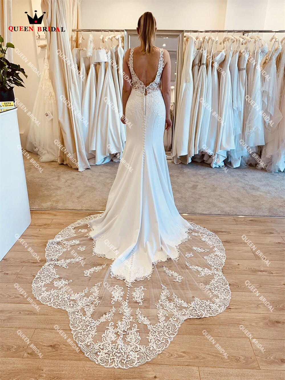 Simple Wedding Dresses Mermaid V-neck Open Back Satin Tulle Lace Appliques Elegant Sexy Bride Dress Custom Made DE47