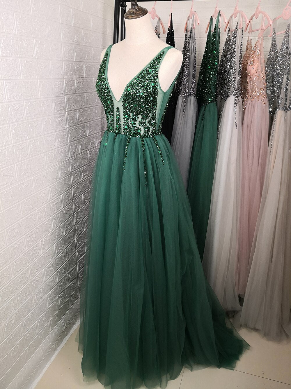 Sexy V-Neck Long Prom Dresses 2020 Beaded Beading Crystal High Splits Backless A-Line Formal Gown Party Dress