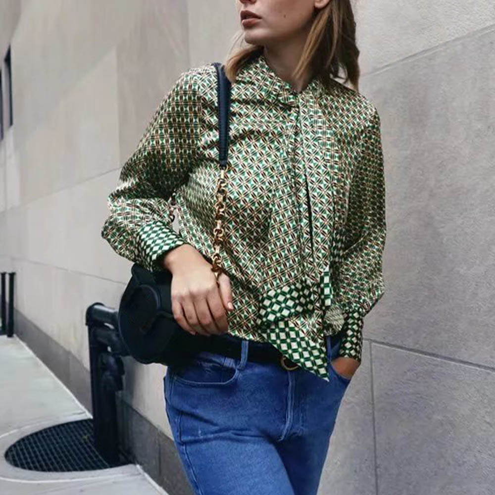 Women's 2022 Fall New Geometric Pattern Printed Shirt Fashion Casual Short Loose Retro Long Sleeve Buttoned Blouse Chic Top