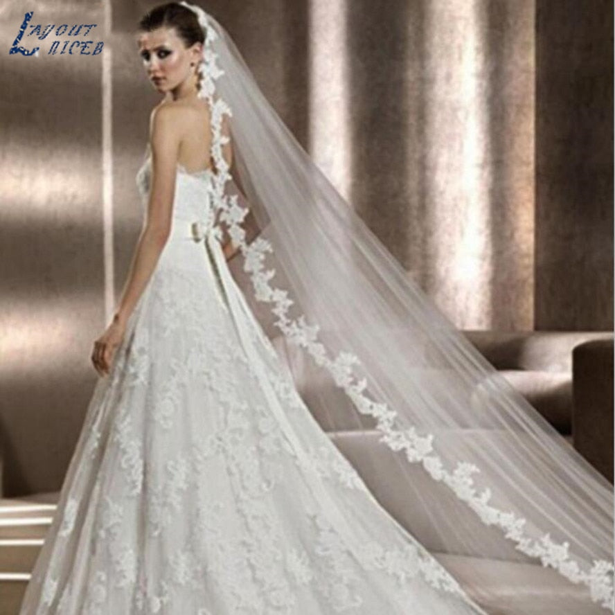 Fashion Brilliant lace Sequins Long 3 M Wedding Veils Wedding Accessories  Bridal Veils  White In Stock Hot Selling