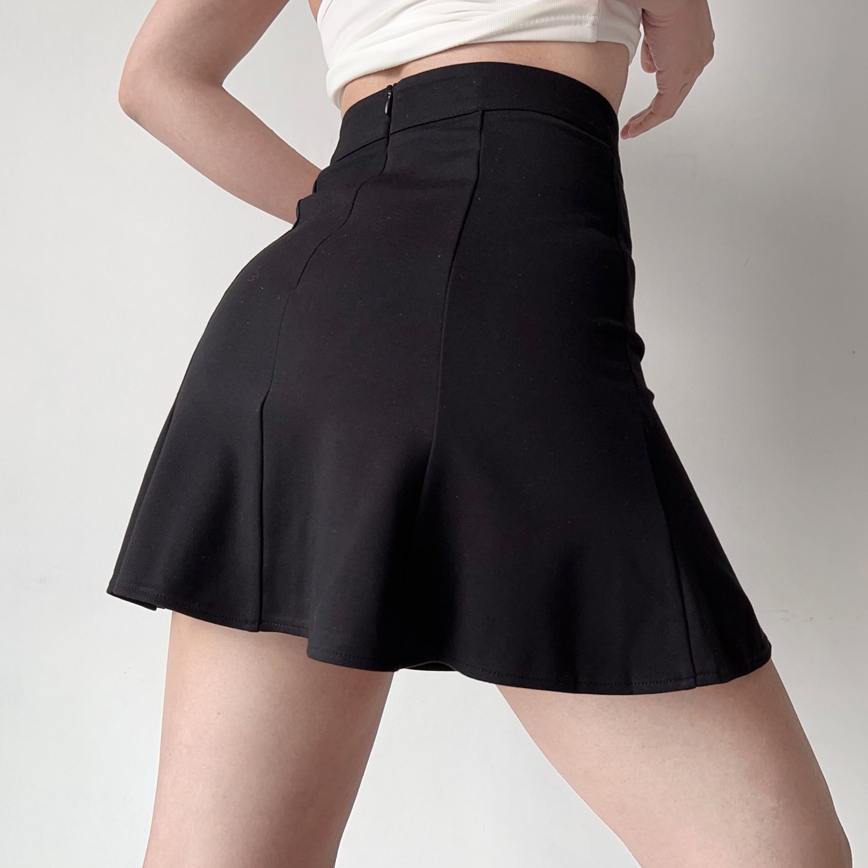 Wenkouban - New Moment High-Waisted Skirt
