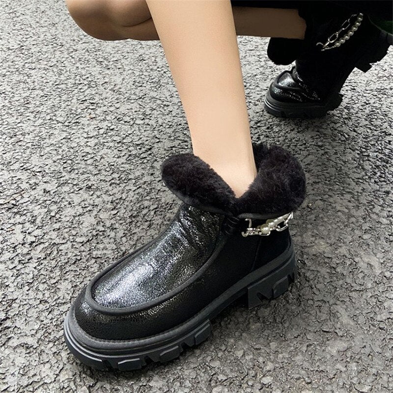 Wenkouban  fashion inspo    New Winter Warm Women's Ankle Boots Pearl Chain Thick Bottom Snow Boots Fashion Women's Boots Wool Fur Boots Youth Boots